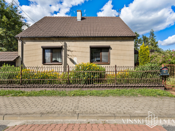 Dom wolnostojący na Starołęce | 102 m² | działka 970 m²